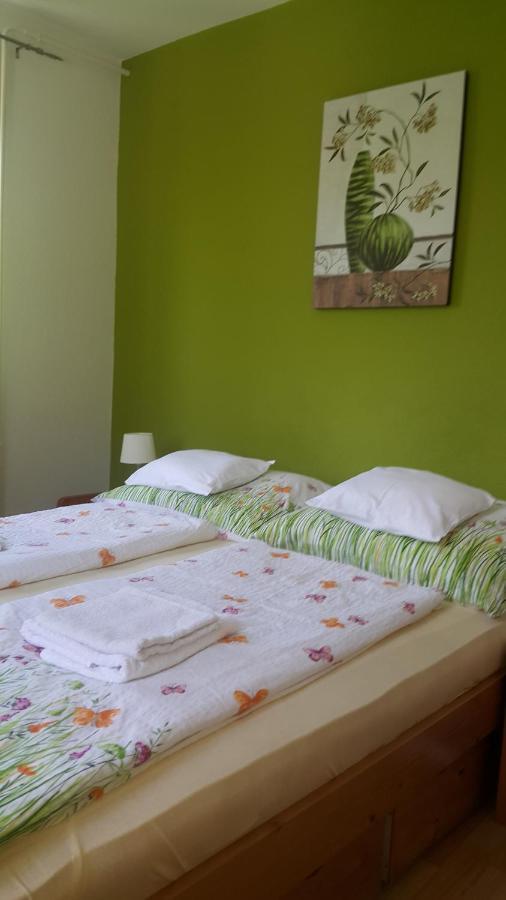 Marietta Apartman Heviz Luaran gambar