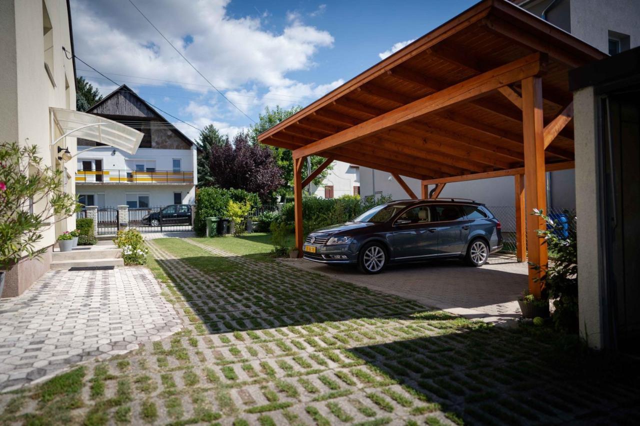 Marietta Apartman Heviz Luaran gambar