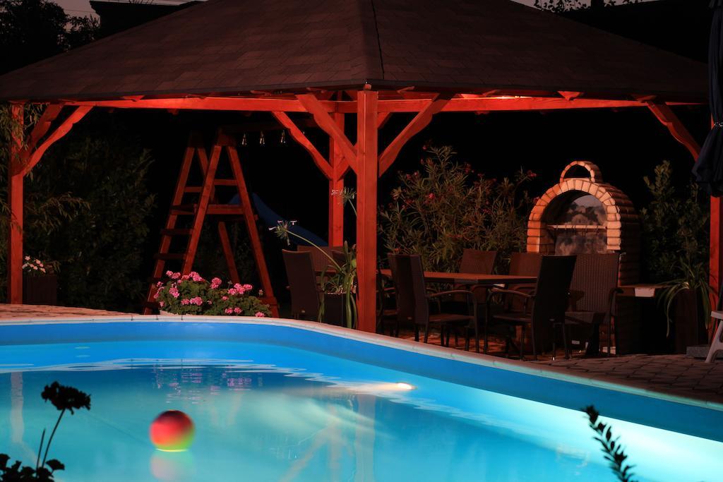 Marietta Apartman Heviz Luaran gambar