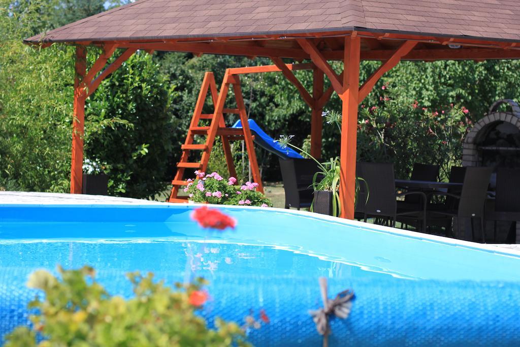 Marietta Apartman Heviz Luaran gambar